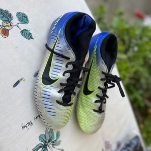 Soccer shoes lot